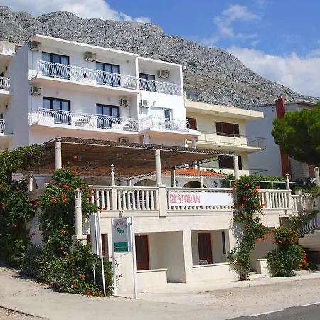 Triple Lokva Rogoznica 2973c Πανσιόν 3*