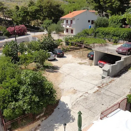 Πανσιόν Triple Lokva Rogoznica 2973c Μακάρσκα